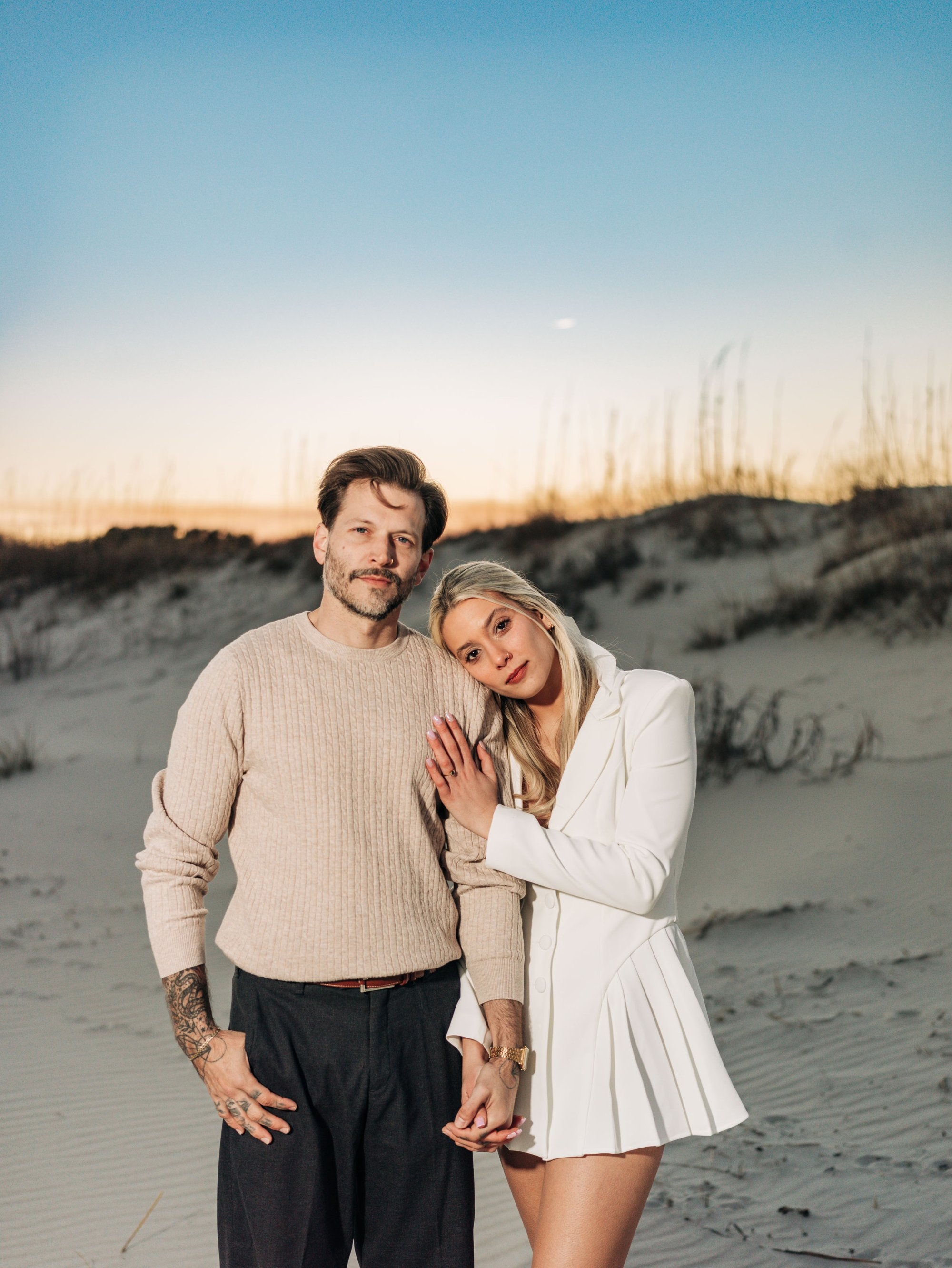 carousel-hero-element image-0